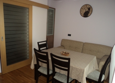 Budva'da iki odalı bir daire, Montenegro da satılık emlak, Becici da satılık ev, Becici da satılık emlak