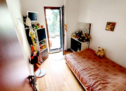 Apartment mit drei Schlafzimmern in einem Komplex, Risan, Wohnung mit Meerblick zum Verkauf in Montenegro, Wohnung in Dobrota kaufen, Haus in Kotor-Bay kaufen