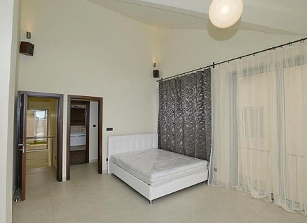 Modernes Haus in Kavac (Tivat), Haus mit Meerblick zum Verkauf in Montenegro, Haus in Montenegro kaufen