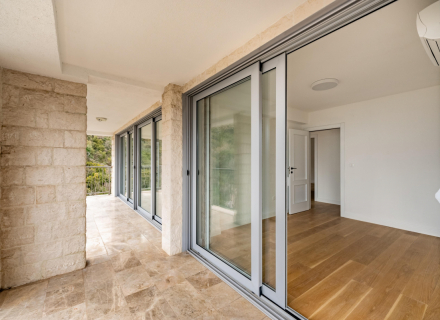 Apartment mit drei Schlafzimmern in Przno mit Panoramablick auf das Meer, Wohnung mit Meerblick zum Verkauf in Montenegro, Wohnung in Przno kaufen, Haus in Region Budva kaufen