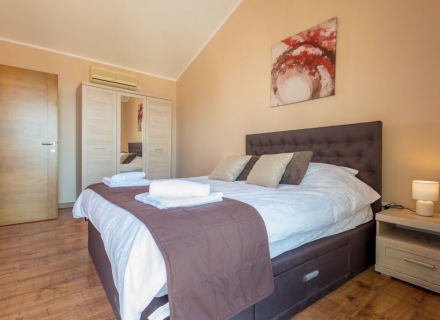Dwa wyjątkowe domy typu townhouse w Krimovice, Nieruchomości Czarnogóra, nieruchomości w Czarnogórze, Region Budva dom sprzedaż