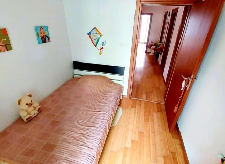 Apartment mit drei Schlafzimmern in einem Komplex, Risan, Montenegro Immobilien, Immobilien in Montenegro, Wohnungen in Kotor-Bay
