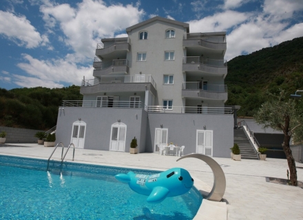 Predivan hotel u Bečićima, hotel na prodaju u Crnoj Gori, komercijalni objekat u Region Budva