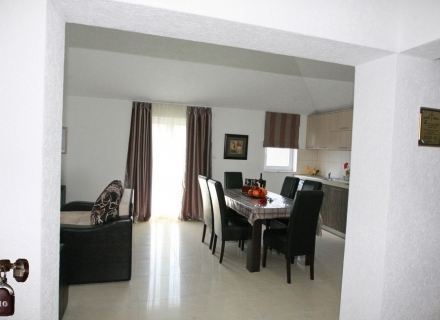 Schönes Hotel in Becici, Immobilien mit hohem Mietpotential Region Budva, Hotel in Becici kaufen