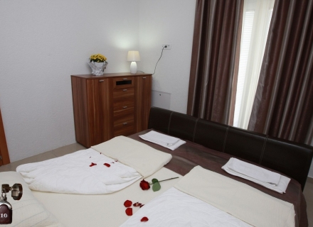 Schönes Hotel in Becici, Immobilien in Montenegro, Hotel zum Verkauf in Montenegro