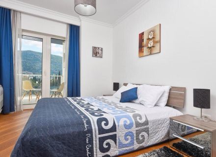 Apartment mit 1 Schlafzimmer und Berg- und Meerblick, Hotel in Montenegro zum Verkauf, Hotelkonzeptwohnungen zum Verkauf in Becici