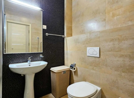 Apartament z trzema sypialniami w Budvie, mieszkanie na sprzedaż w Region Budva, sprzedam mieszkanie w Budva, kup dom w Czarnogórze