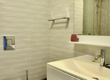 Zwei-Zimmer-Apartment in Becici mit Meerblick, Montenegro Immobilien, Immobilien in Montenegro, Wohnungen in Region Budva