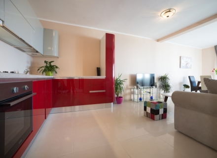 Dwa wyjątkowe domy typu townhouse w Krimovice, Nieruchomości Czarnogóra, nieruchomości w Czarnogórze, Region Budva dom sprzedaż