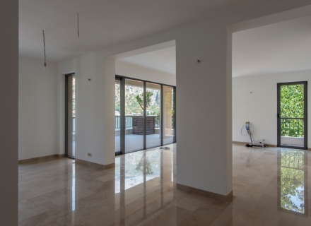 Erstaunliche Luxusapartments zum Verkauf mit Blick auf die Bucht und die Altstadt von Kotor, Kotor-Bay Hausverkauf, Dobrota Haus kaufen, Haus in Montenegro kaufen