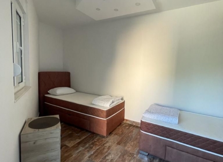 Geniş 2 yatak odalı daire Herceg Novi'de, becici satılık daire, Karadağ da ev fiyatları, Karadağ da ev almak