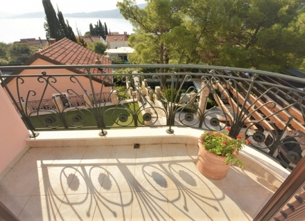 Luxusapartment mit Panoramablick in Baošići, Wohnungen in Montenegro kaufen, Wohnungen zur Miete in Baosici kaufen