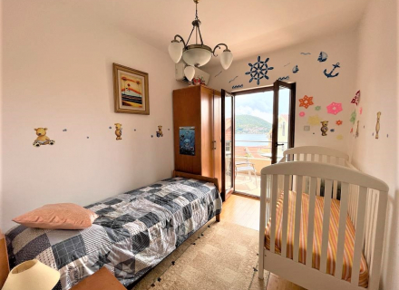 Herceg Novi Kamenari'de geniş deniz manzaralı dubleks daire, Herceg Novi da ev fiyatları, Herceg Novi satılık ev fiyatları, Herceg Novi ev almak