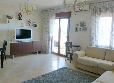 Tivat'ta panoramik deniz manzaralı daire, Montenegro da satılık emlak, Bigova da satılık ev, Bigova da satılık emlak