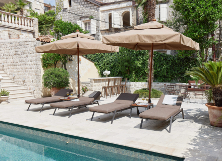 Perast'ın kalbinde satılık villa, Karadağ pazarındaki harika ve eşsiz mülk:, Karadağ da satılık havuzlu villa, Karadağ da satılık deniz manzaralı villa, Dobrota satılık müstakil ev