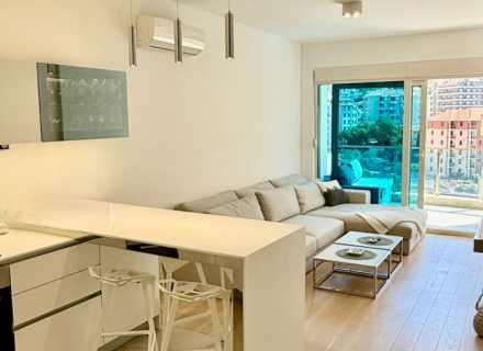 Zwei-Zimmer-Apartment in Becici mit Meerblick, Verkauf Wohnung in Becici, Haus in Montenegro kaufen