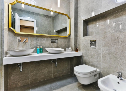 Ein Ferienhausdorf mit vier Häusern in Reževići, Region Budva Hausverkauf, Rezevici Haus kaufen, Haus in Montenegro kaufen