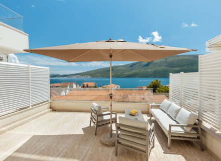 Herceg Novi'de muhteşem deniz manzaralı, tamamen mobilyalı daire, Baosici da ev fiyatları, Baosici satılık ev fiyatları, Baosici da ev almak