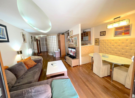 Apartment mit zwei Schlafzimmern in Budva, nur 200 m vom Meer entfernt, Wohnungen zum Verkauf in Montenegro, Wohnungen in Montenegro Verkauf, Wohnung zum Verkauf in Region Budva