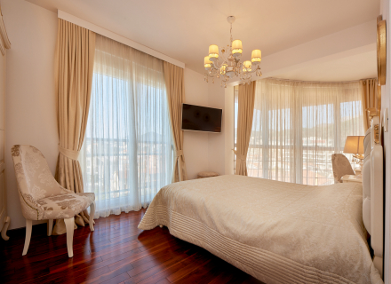 Luksuzan stan sa panoramskim pogledom na more u Bečićima, prodaja stanova u Crnoj Gori, stanovi za izdavanje u Becici, prodaja stanova