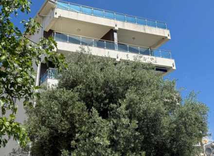 Budva'da Panoramik Deniz Manzaralı İki Yatak Odalı Daire, Karadağ da satılık ev, Montenegro da satılık ev, Karadağ da satılık emlak