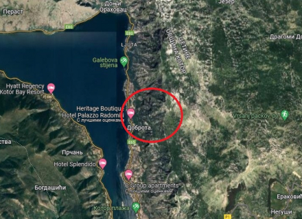 Dobrota, Kotor'da muhteşem deniz manzaralı güzel villalar, Karadağ da satılık havuzlu villa, Karadağ da satılık deniz manzaralı villa, Dobrota satılık müstakil ev