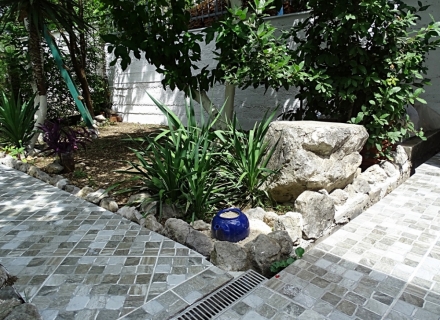 Orahovac'da Müstakil Ev, Kotor-Bay satılık müstakil ev, Kotor-Bay satılık müstakil ev