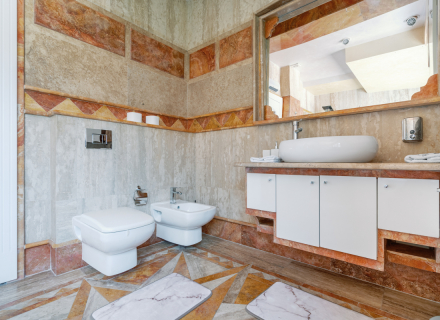 Three Bedroom Apartment in Two Levels in Budva, stanovi u Crnoj Gori, stanovi sa visokim potencijalom zakupa u Crnoj Gori, apartmani u Crnoj Gori