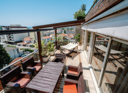 Three Bedroom Apartment in Two Levels in Budva, stanovi u Crnoj Gori, stanovi sa visokim potencijalom zakupa u Crnoj Gori, apartmani u Crnoj Gori