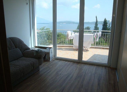 Haus mit Panoramablick auf die Bucht von Kotor, Haus in der Nähe des Meeres Montenegro, Haus Kaufen in Herceg Novi