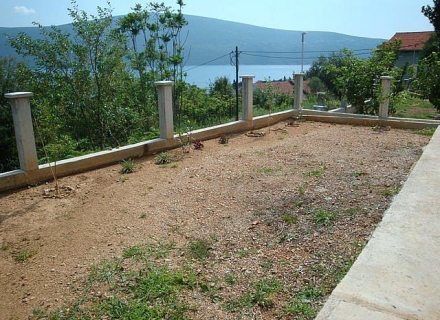Kuća sa panoramskim pogledom na Kotorski Zaliv, kuća blizu mora Crna Gora, kuća Crna Gora prodaja, kuća Crna Gora
