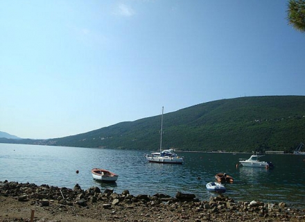 İlk sahil şeridinde harika bir arsa, Karadağ da satılık arsa, Karadağ da satılık imar arsası