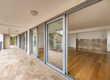 Apartment mit drei Schlafzimmern in Przno mit Panoramablick auf das Meer, Wohnung mit Meerblick zum Verkauf in Montenegro, Wohnung in Przno kaufen, Haus in Region Budva kaufen