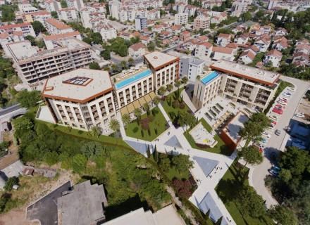 Residenzen in einem neuen Komplex mit einem Hotel in Tivat, Montenegro Immobilien, Immobilien in Montenegro, Wohnungen in Region Tivat