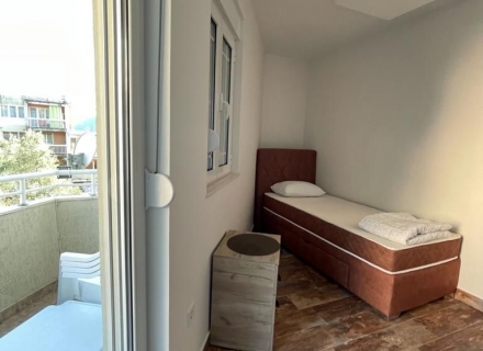 Geniş 2 yatak odalı daire Herceg Novi'de, Montenegro da satılık emlak, Baosici da satılık ev, Baosici da satılık emlak