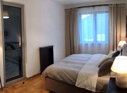 Apartment mit zwei Schlafzimmern in einem Komplex mit Pool am Strand, Wohnungen in Montenegro, Wohnungen mit hohem Mietpotential in Montenegro kaufen
