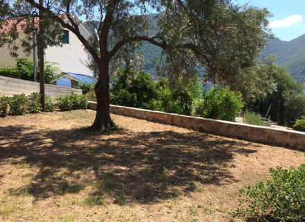 Einfamilienhaus mit wunderschönem Blick auf das Meer und großem Garten, Haus in der Nähe des Meeres Montenegro, Haus Kaufen in Herceg Novi