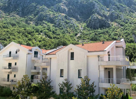 Prostran apartman u blizini plaze, Nekretnine u Crnoj Gori, prodaja nekretnina u Crnoj Gori, stanovi u Kotor-Bay
