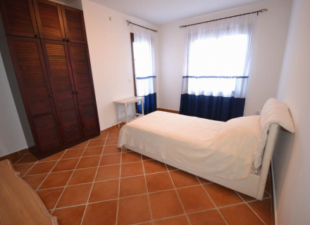 Vila u prelijepom projektu sa privatnom plazom, Kotor-Bay kupiti kuću, Dobrota kuća prodaja
