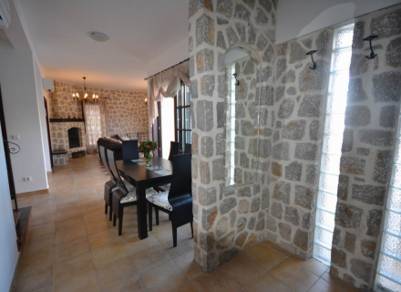 Vila u prelijepom projektu sa privatnom plazom, Nekretnine Crna Gora, nekretnine u Crnoj Gori, Kotor-Bay prodaja kuća