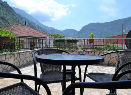 Dvosoban stan na prodaju u Dobroti, Nekretnine u Crnoj Gori, prodaja nekretnina u Crnoj Gori, stanovi u Kotor-Bay