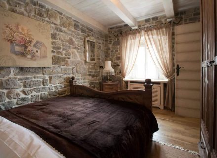 İlk satırda güzel villa, Region Tivat satılık müstakil ev, Region Tivat satılık villa