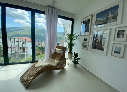 İki ofis ve deniz manzaralı muhteşem dubleks, Karadağ da satılık ev, Montenegro da satılık ev, Karadağ da satılık emlak