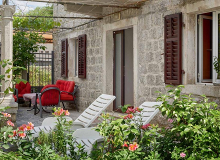 Wohnung in erster Meereslinie in Kostanjica, Wohnungen zum Verkauf in Montenegro, Wohnungen in Montenegro Verkauf, Wohnung zum Verkauf in Kotor-Bay