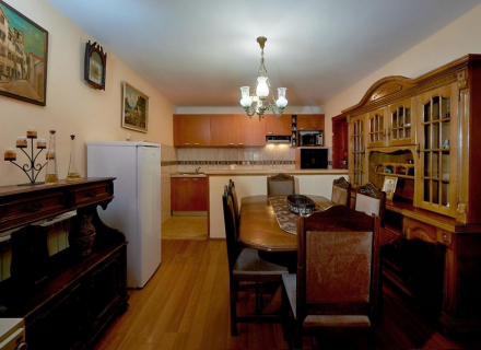 Wohnung in erster Meereslinie in Kostanjica, Wohnung mit Meerblick zum Verkauf in Montenegro, Wohnung in Dobrota kaufen, Haus in Kotor-Bay kaufen