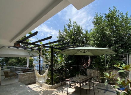 Panoramik deniz manzaralı ön cephe villa, Karadağ satılık ev, Karadağ satılık müstakil ev, Karadağ Ev Fiyatları