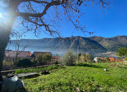 Kamena kuća sa pogledom na more, i veliki plac za još jedan objekat, Nekretnine Crna Gora, nekretnine u Crnoj Gori, Kotor-Bay prodaja kuća