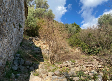 Kamena kuca sa velikim placem za gradnju, Herceg Novi kupiti kuću, Baosici kuća prodaja