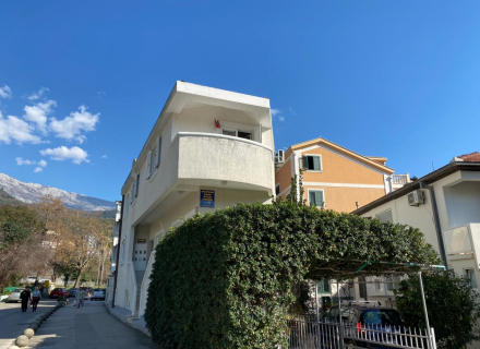 Haus in toller Lage mit Wohnungen zur Miete, Herceg Novi Hausverkauf, Baosici Haus kaufen, Haus in Montenegro kaufen