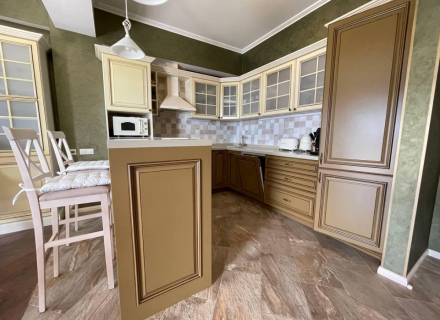 Luxuriöses Apartment mit 3 Schlafzimmern an der Küste mit Zugang zum Privatstrand, Wohnung mit Meerblick zum Verkauf in Montenegro, Wohnung in Baosici kaufen, Haus in Herceg Novi kaufen